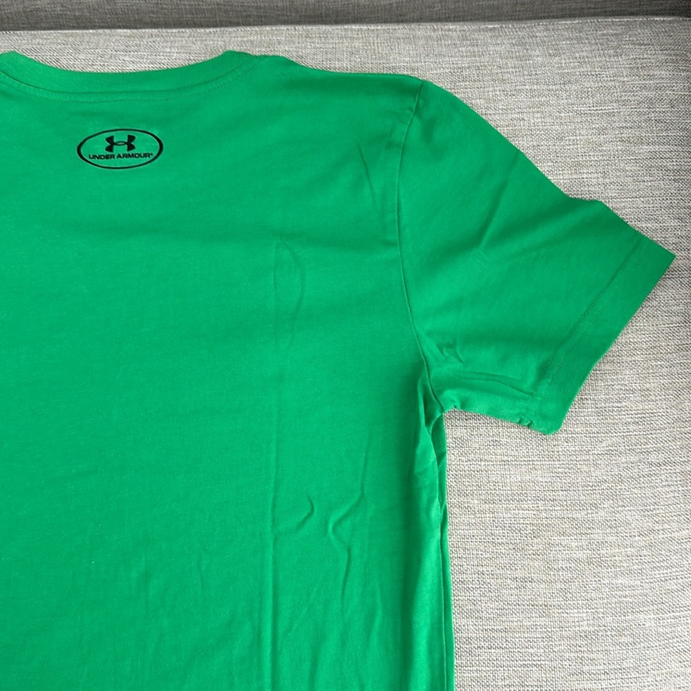 Awesome Under Armour Refuse Defeat Shirt Youth Large - Picture 9 of 14